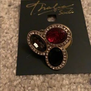 Thalia ring